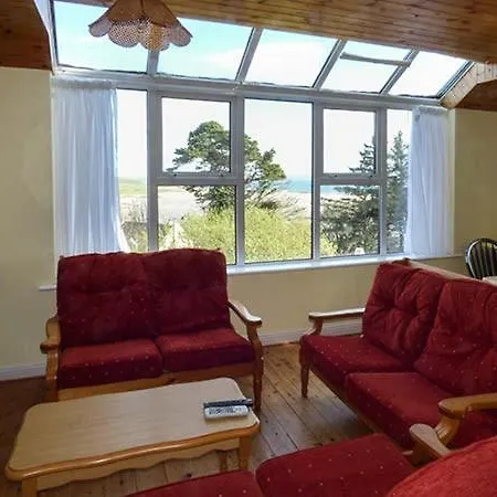 Tatil Evi Number 12 *